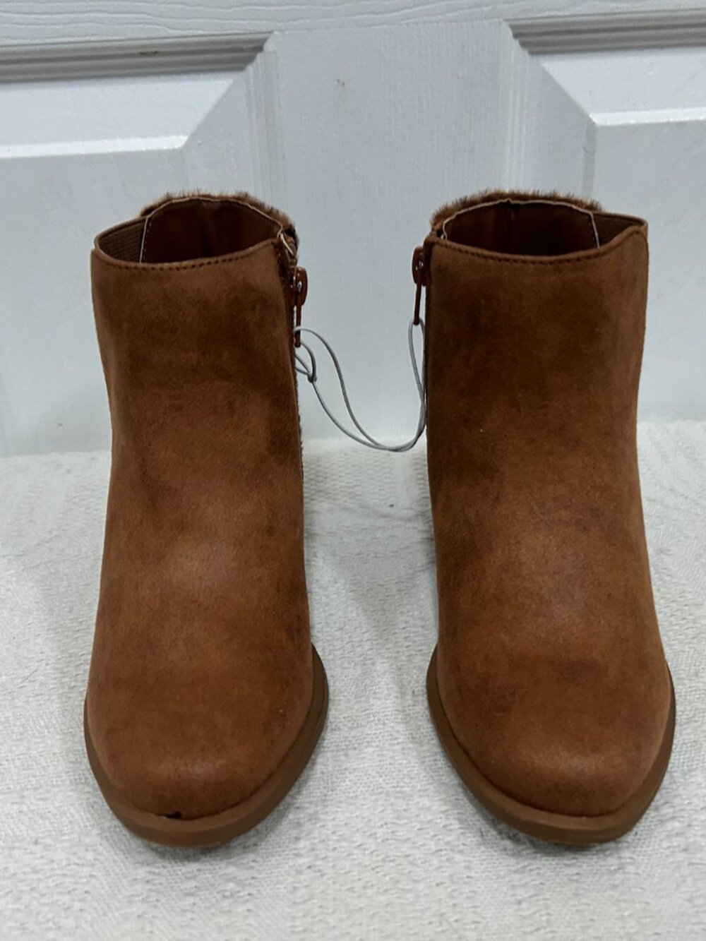 *** NEW *** Girls Boots - 1M - Picture 2 of 5